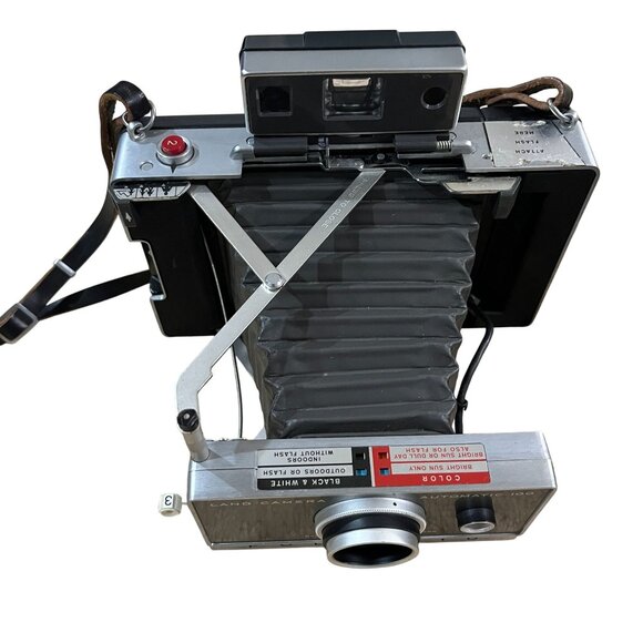 Vintage Polaroid Automatic 100 Land Camera With Case & Strap, Working Untested - Picture 2 of 5